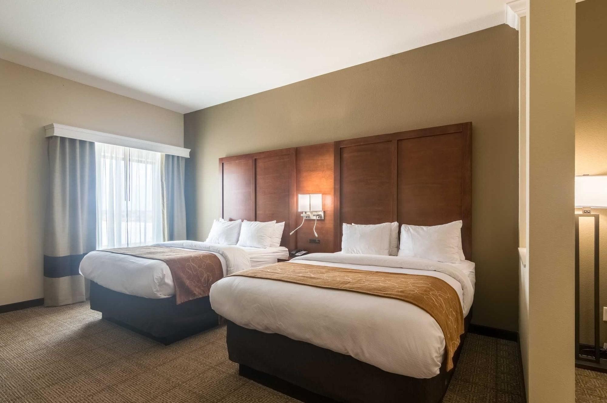 Comfort Suites Fairgrounds West Oklahoma City Exterior foto