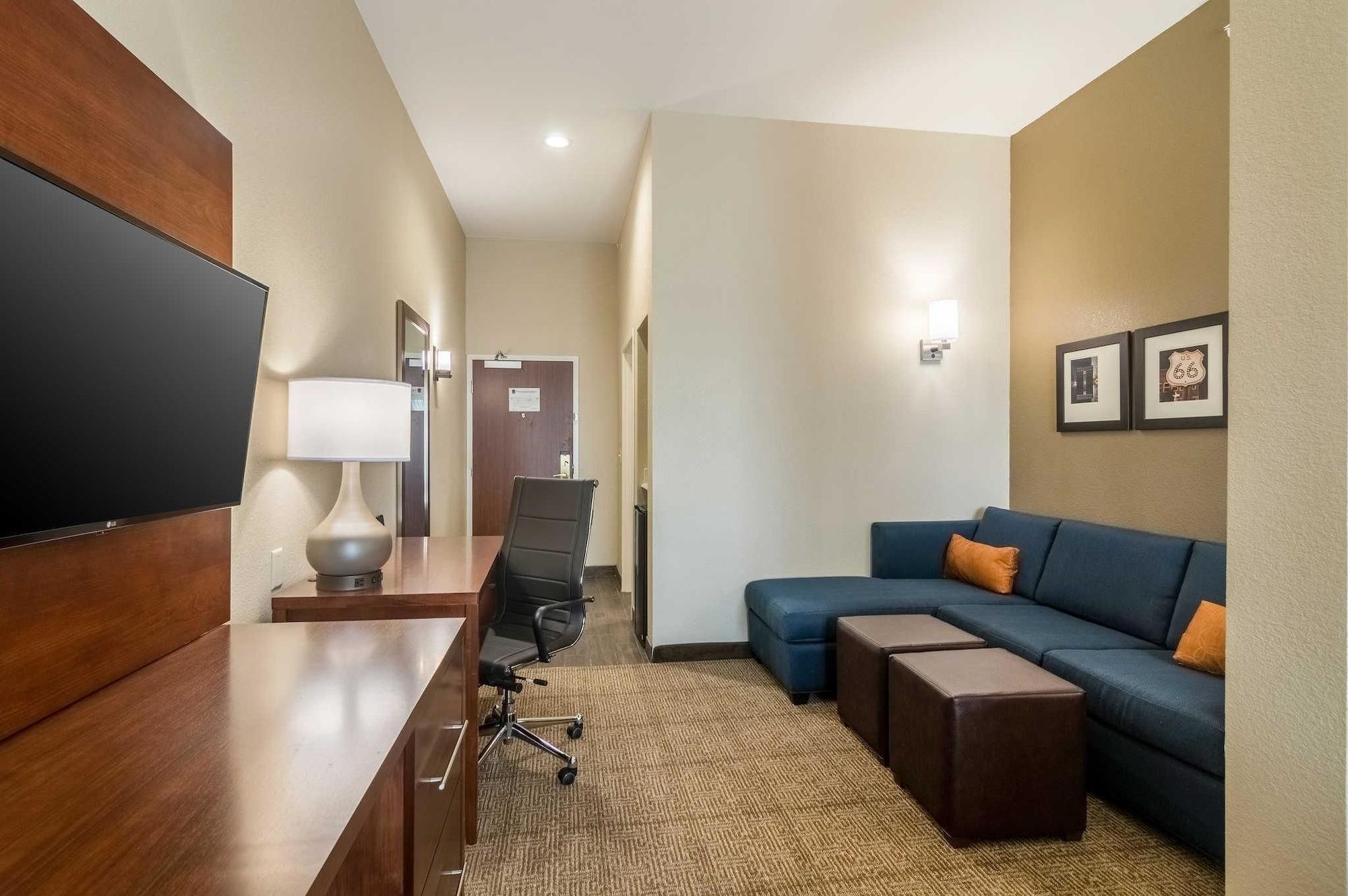 Comfort Suites Fairgrounds West Oklahoma City Exterior foto