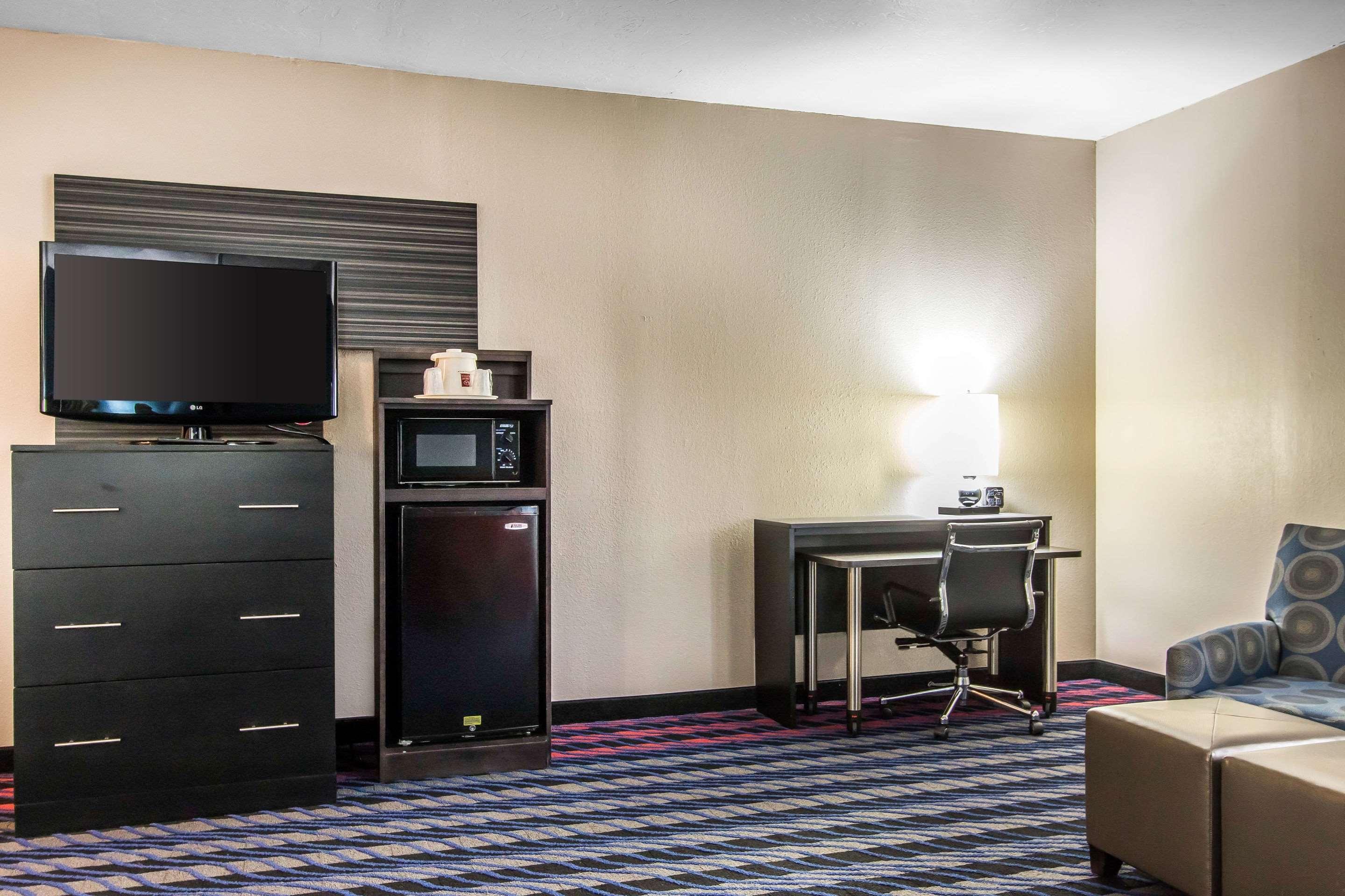 Comfort Suites Fairgrounds West Oklahoma City Exterior foto