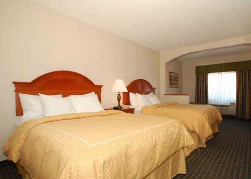 Comfort Suites Fairgrounds West Oklahoma City Habitación foto